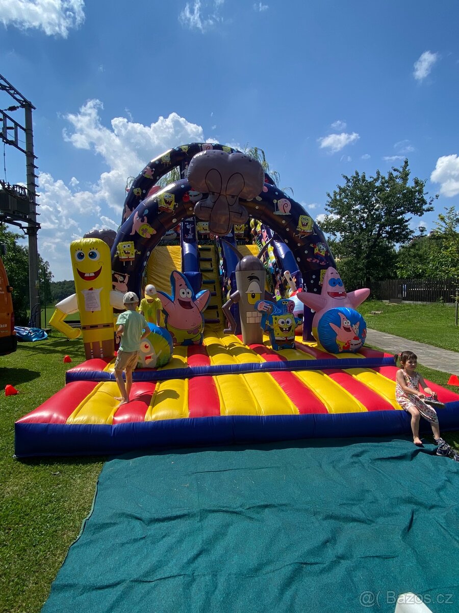 Skákací hrady, skluzavky, rodeo býk, kolotoč