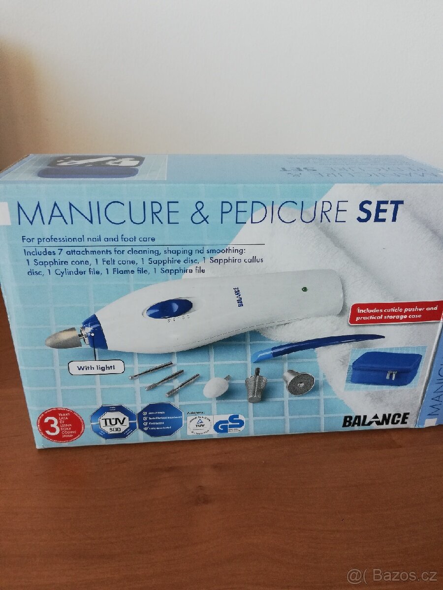 Set na manikuru a pedikuru