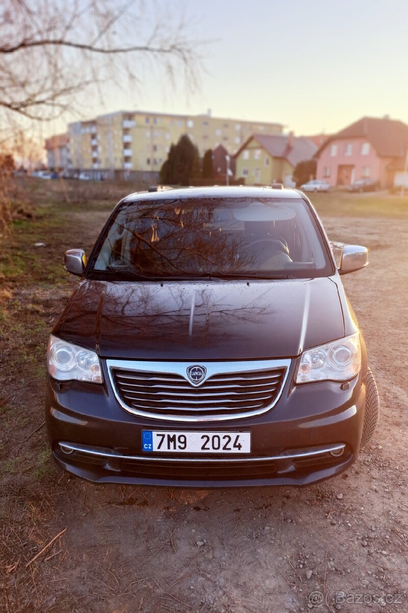 Lancia Voyager 3.6 Pentastar 2013