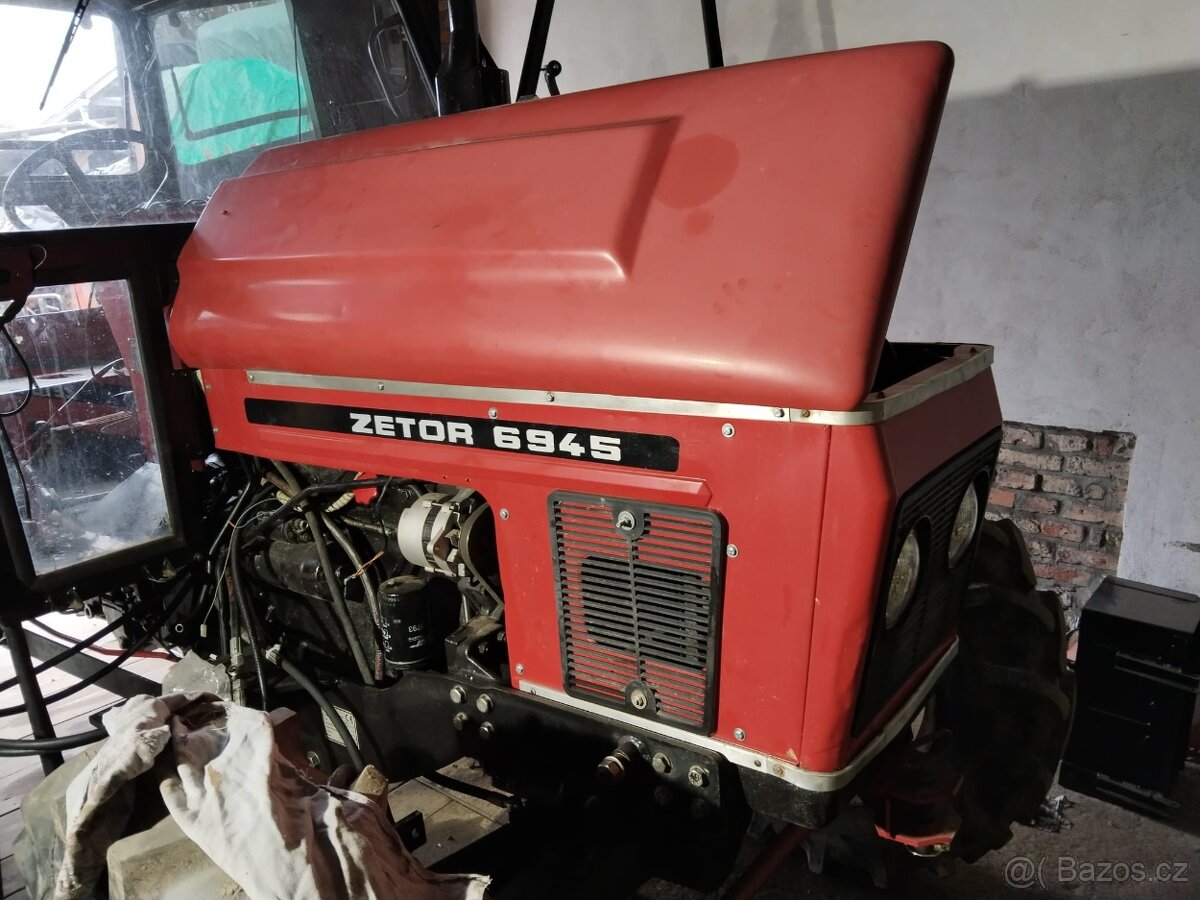Kapota Zetor