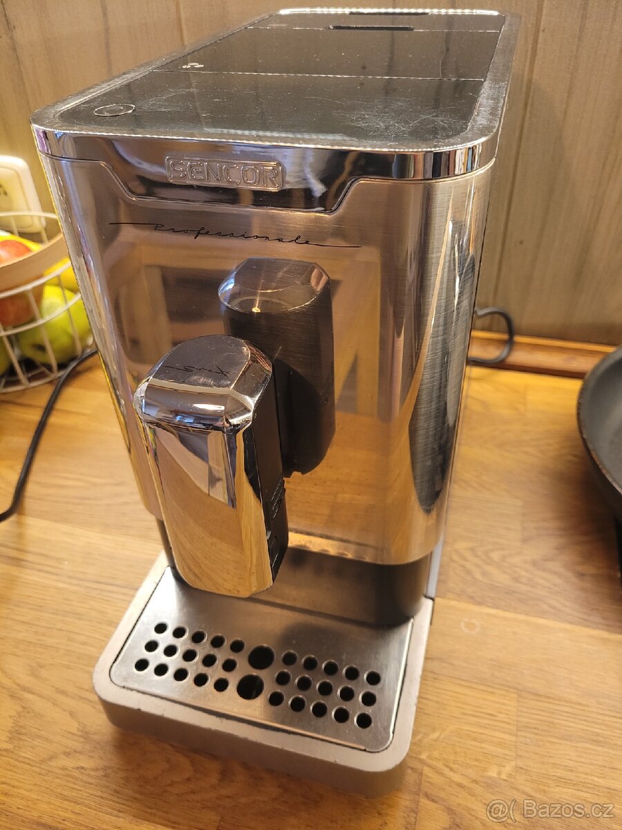 Kávovar Sencor SES 8020NP