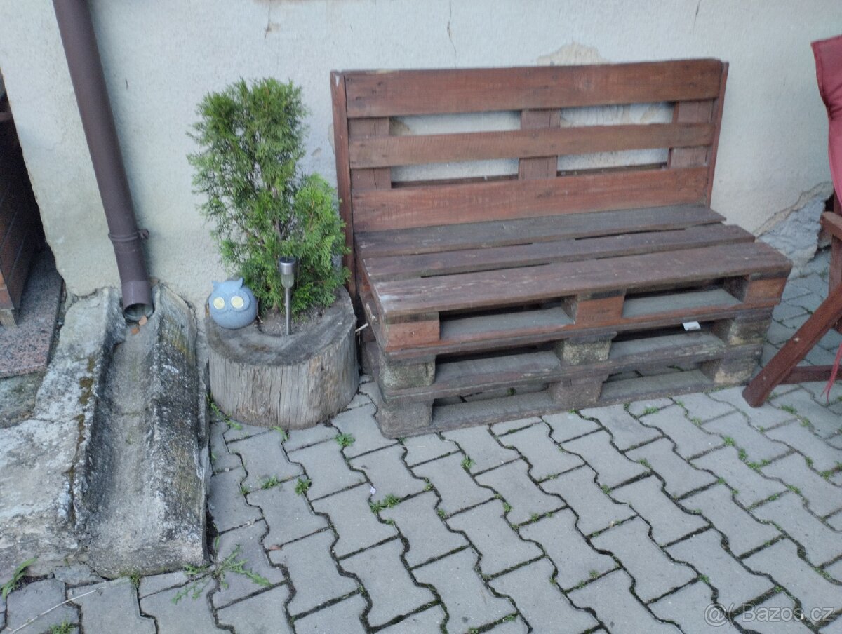 Lavičky z palet
