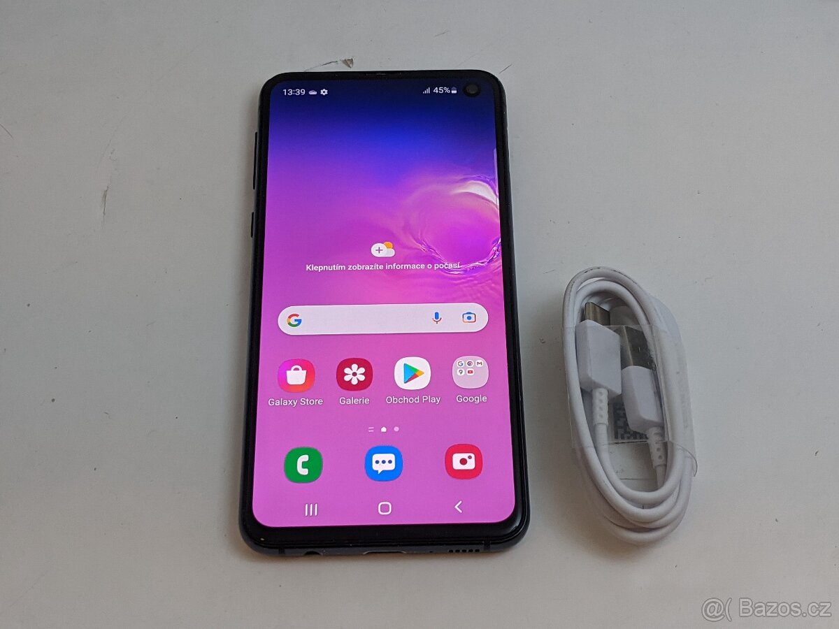 Samsung Galaxy S10e 6/128gb black. Záruka 6 měsíců.