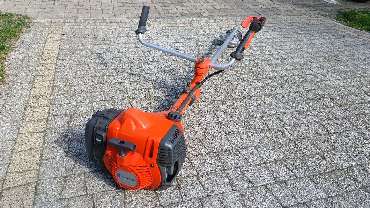 Benzínový křovinořez Husqvarna 545FX 545FXT 2,9 KM 2021