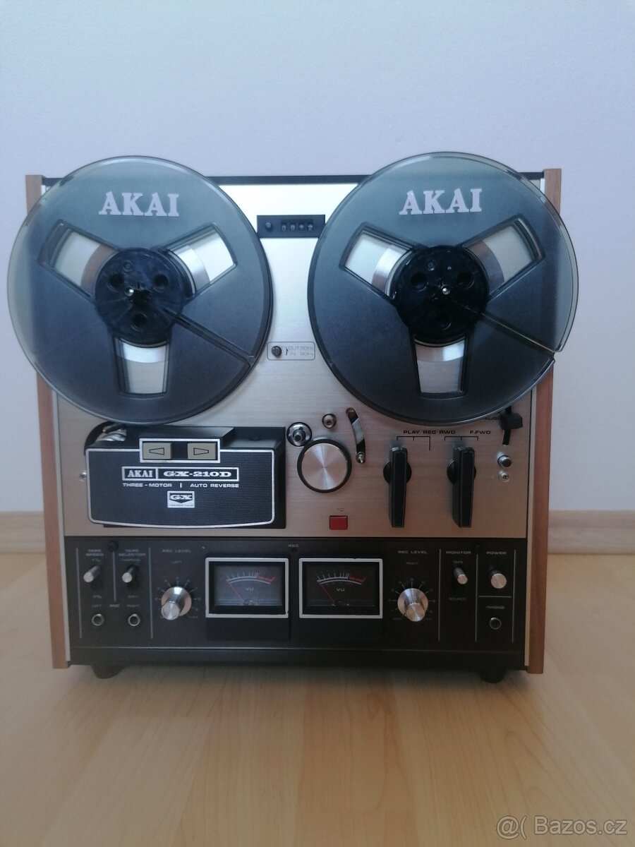 Akai GX 210D