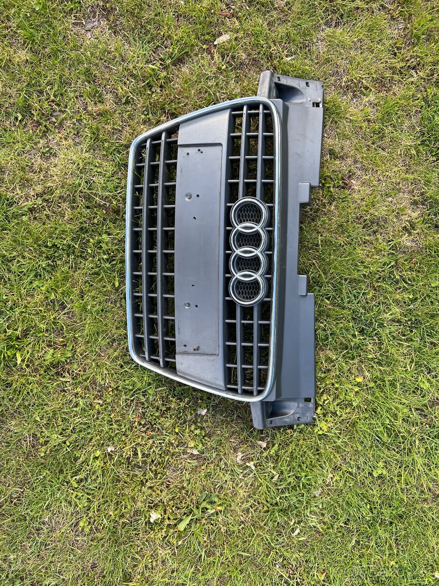 Audi tt mk2 8j maska