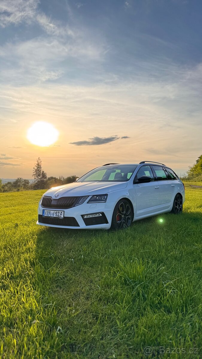 Škoda Octavia RS 2.0 TSI 180 kW (2019) top výbava a stav