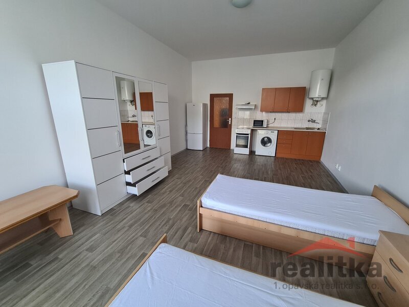 Pronájem zařízeného bytu 1+kk, Opava, ul. Olbrichova