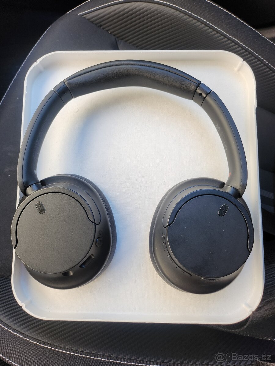 Sony Noise Cancelling WH-CH720N, černá