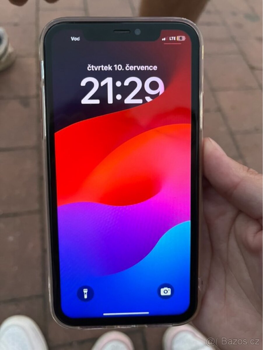 iPhone 11
