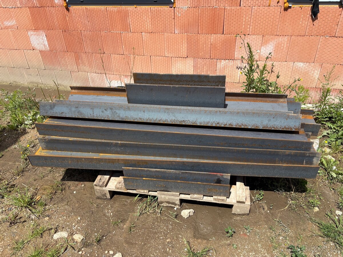 Traverzy IPE 220