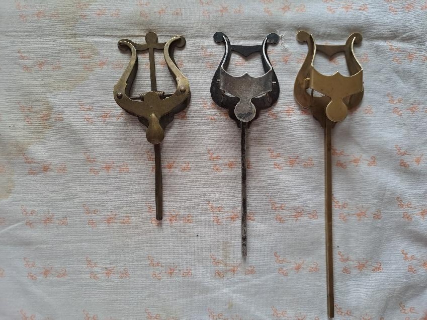 Lyra pro uchycení not na dechový nástroj, trubka, klarinet