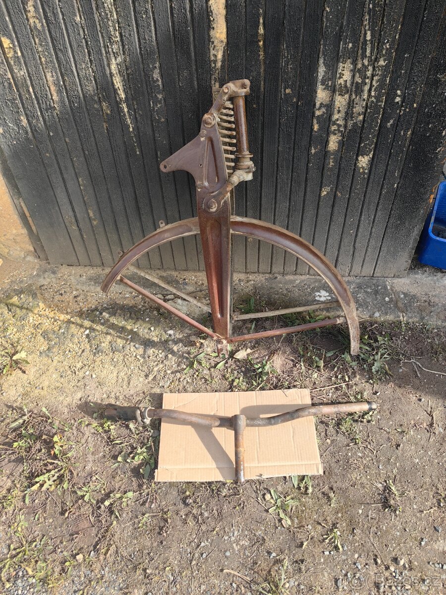 Predvalecna vidlice s blatnikem