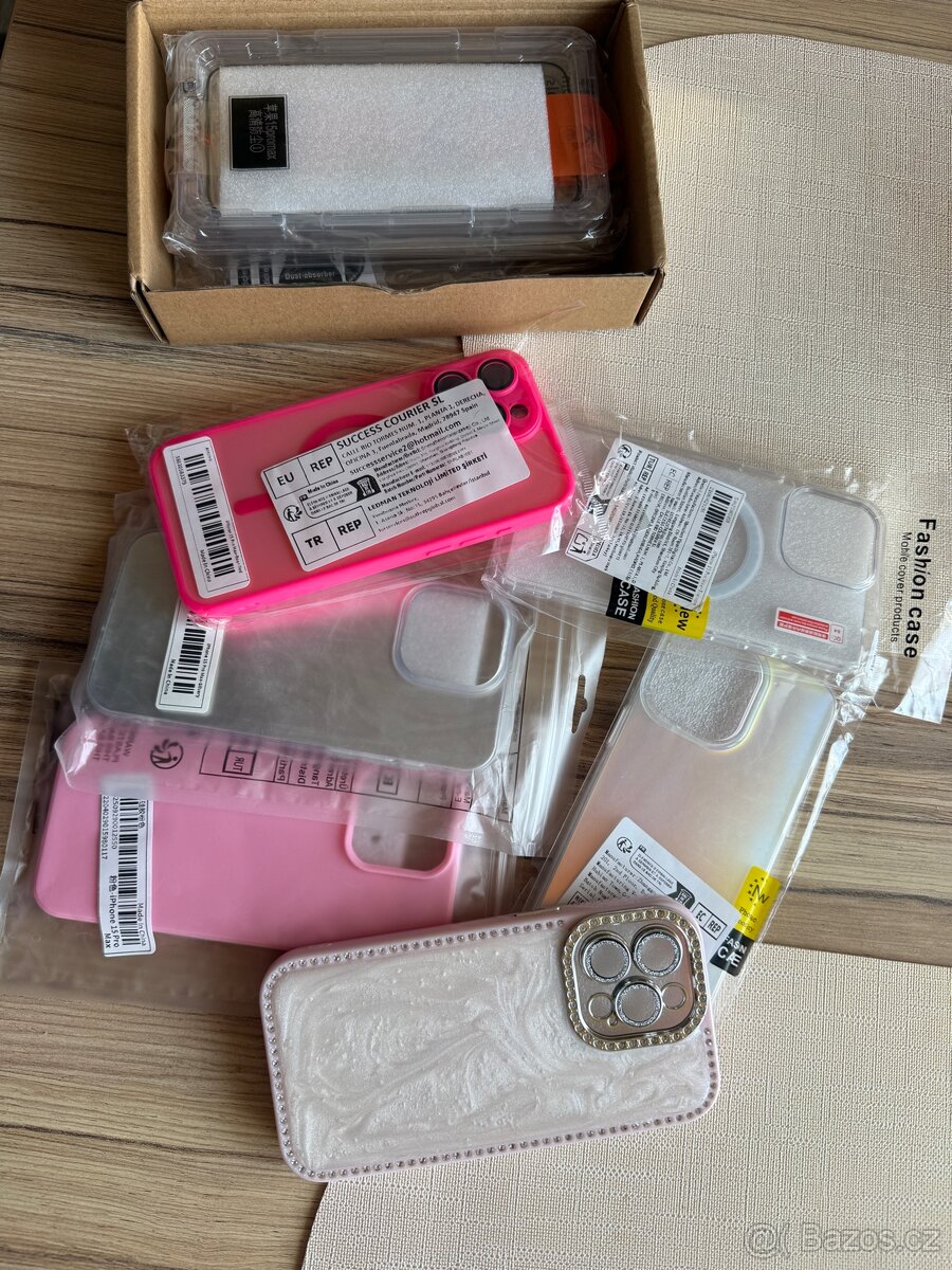 Pouzdra a skla na iPhone 15pro max