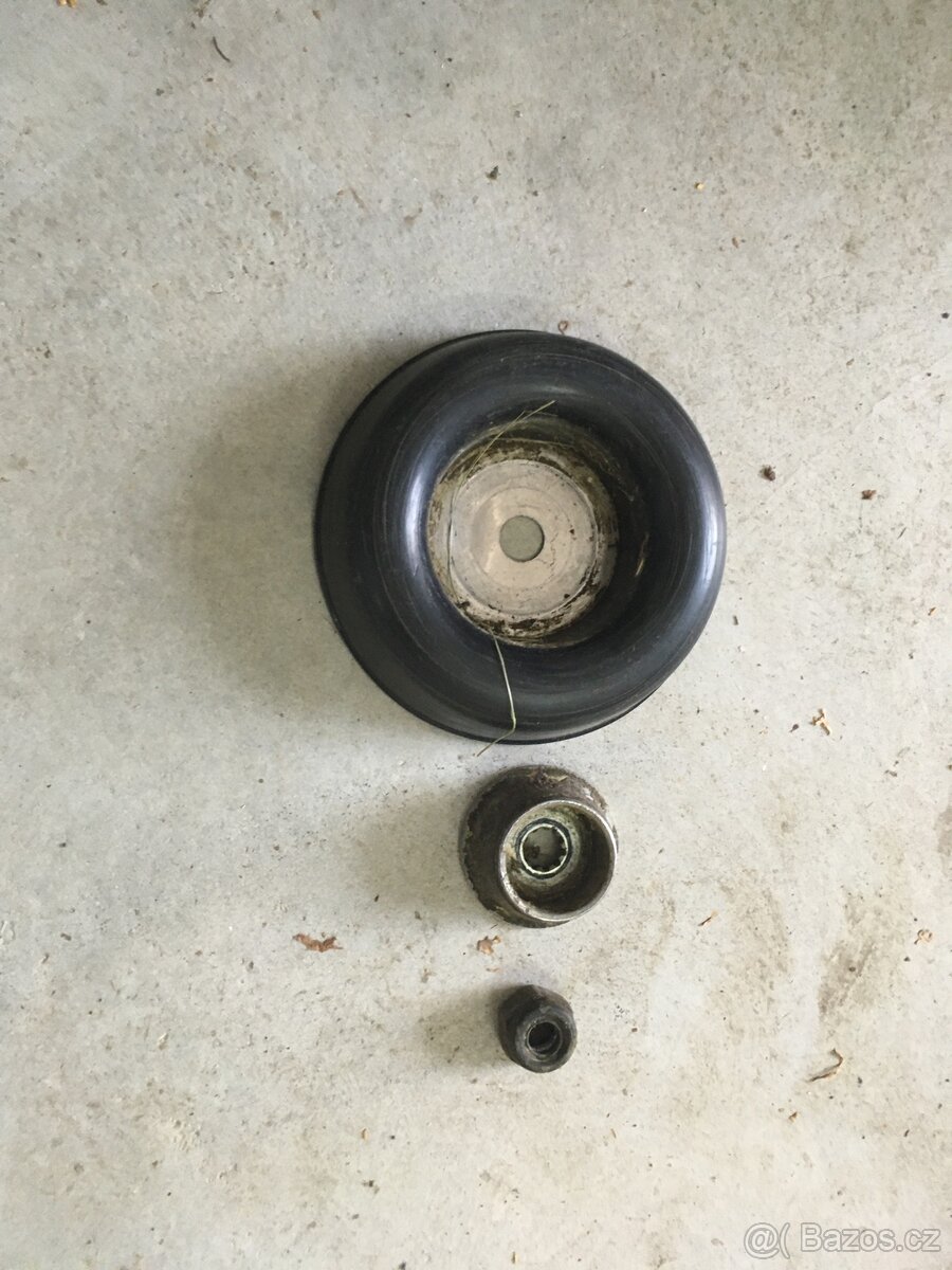 Husqvarna opěrná miska ke křovinořezu matice M 10