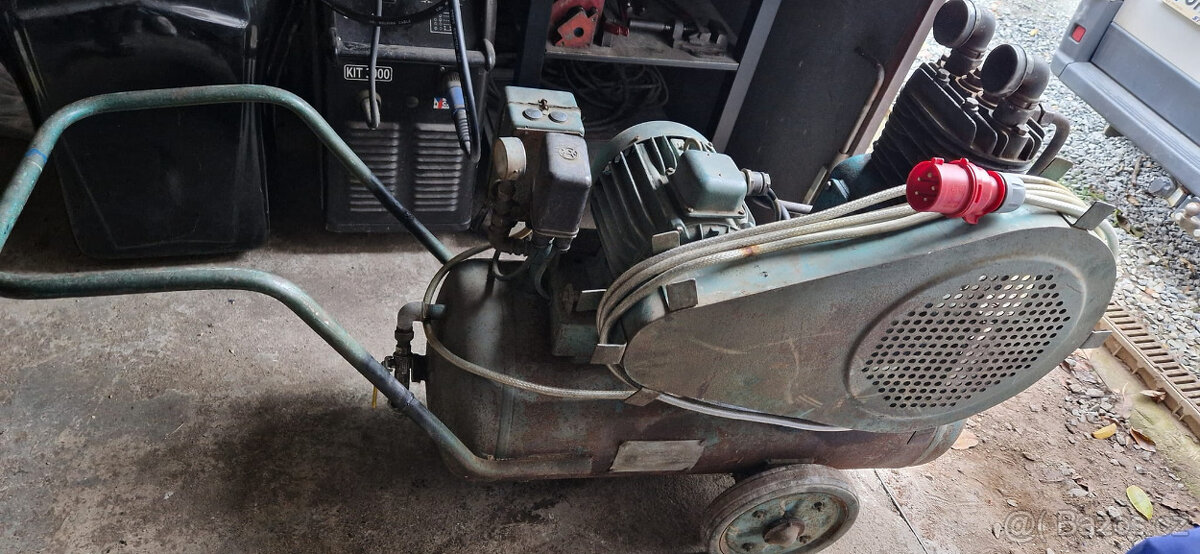 Kompresor S1P-36 dvoupistový