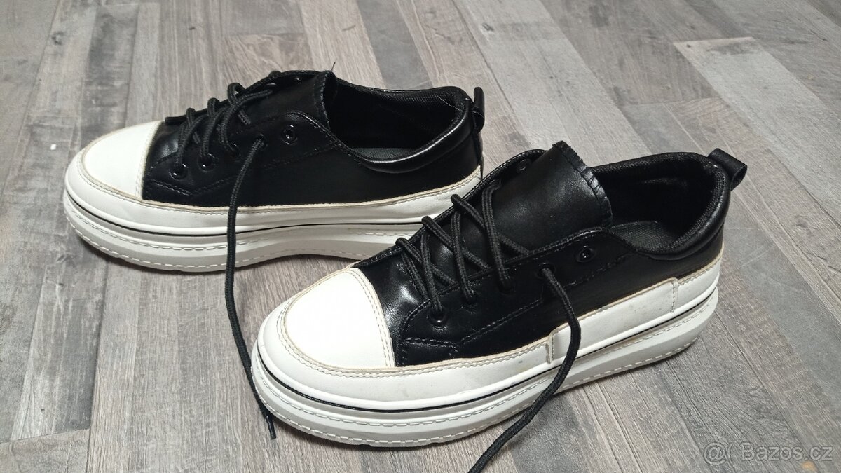 Dámské tenisky vel.39