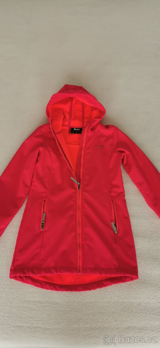 Dívčí softshelový kabát s kožíškem 134/140