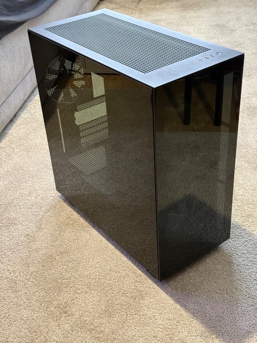 Počítačová skříň NZXT H7 Elite