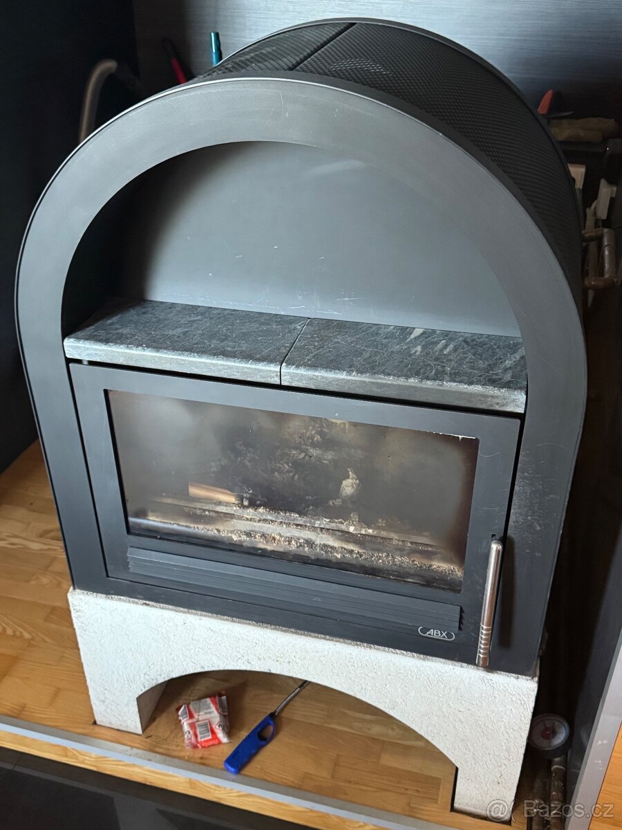 Krbová kamna s výměníkem 20kw