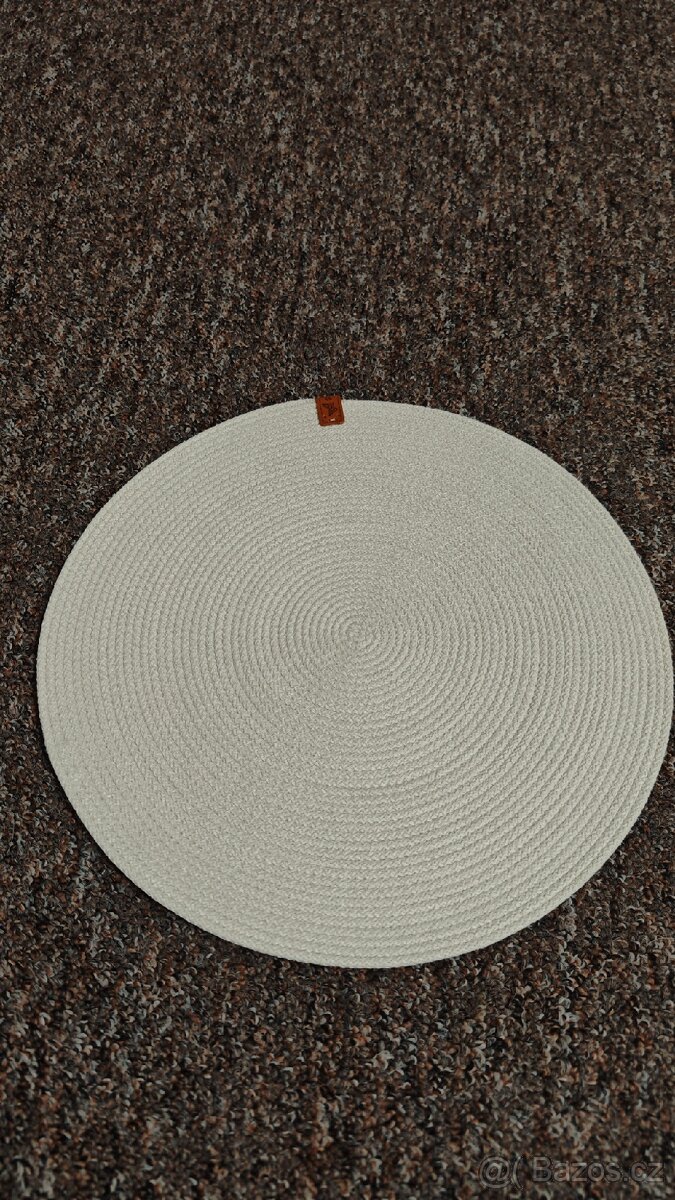 Okruhle prostíraní