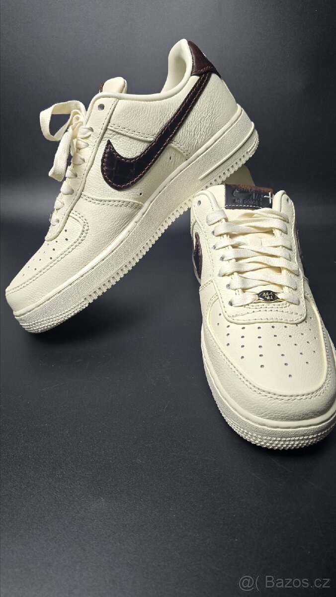 Nike Air force 1 '07 41eu