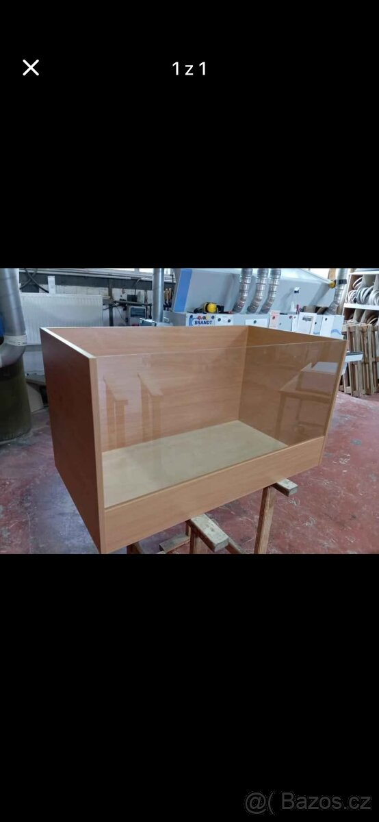 Box dřevěný s plexisklem - nový