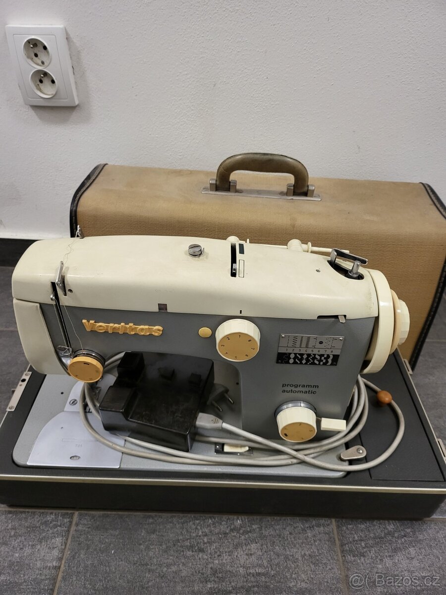 šicí stroj Veritas