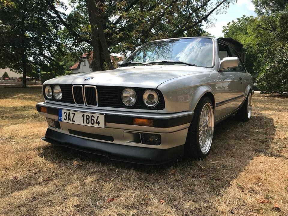 BMW E30 318 IS