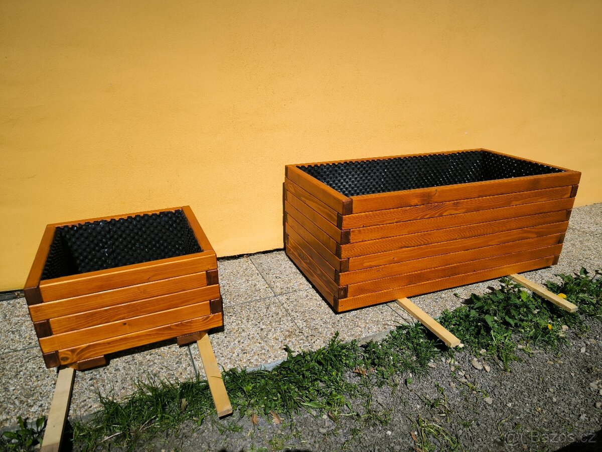 Dřevěné truhlíky, dřevěné květináče