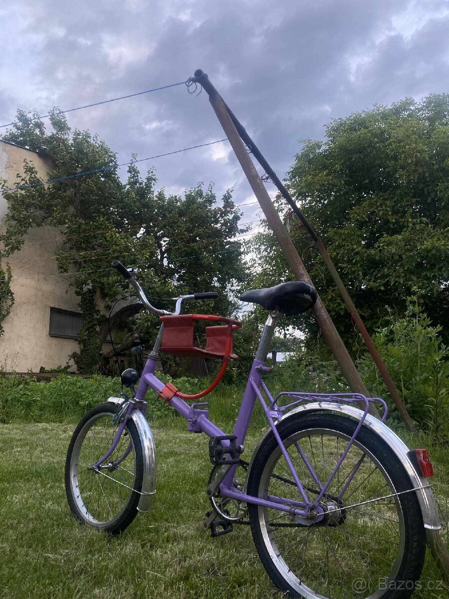 Skládačka se sedátkem