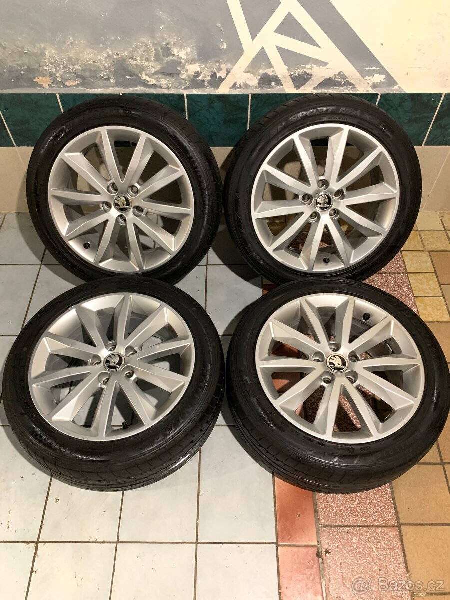 Alu kola Škoda R16 5X100 LETNÍ PNEU 215/45 R16, SEAT, VW