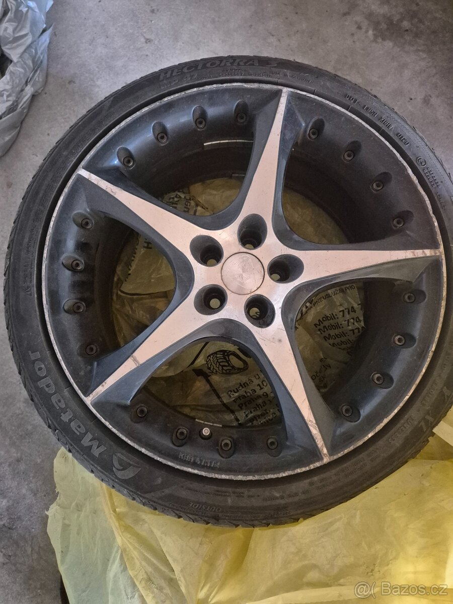 alu kola 225/40/r18