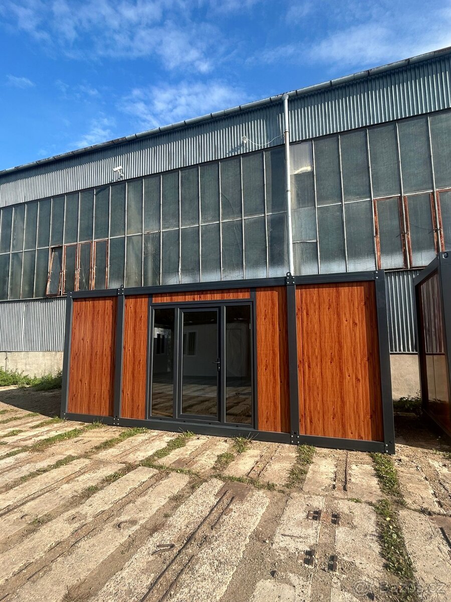 Obytný kontejner PMP-Y o rozměru 2,4 x 6 m s franc. dveřmi