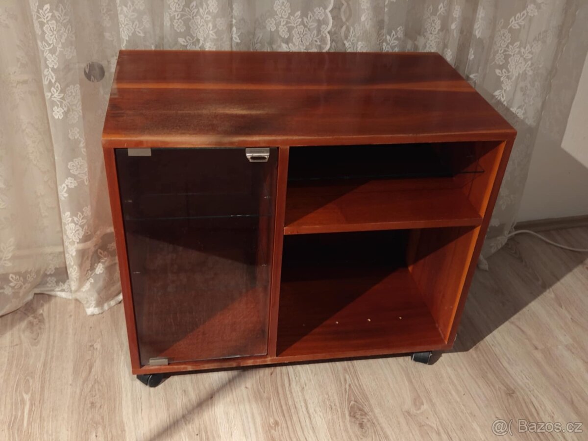 Mahagonová skříňka na knihy nebo vinyly