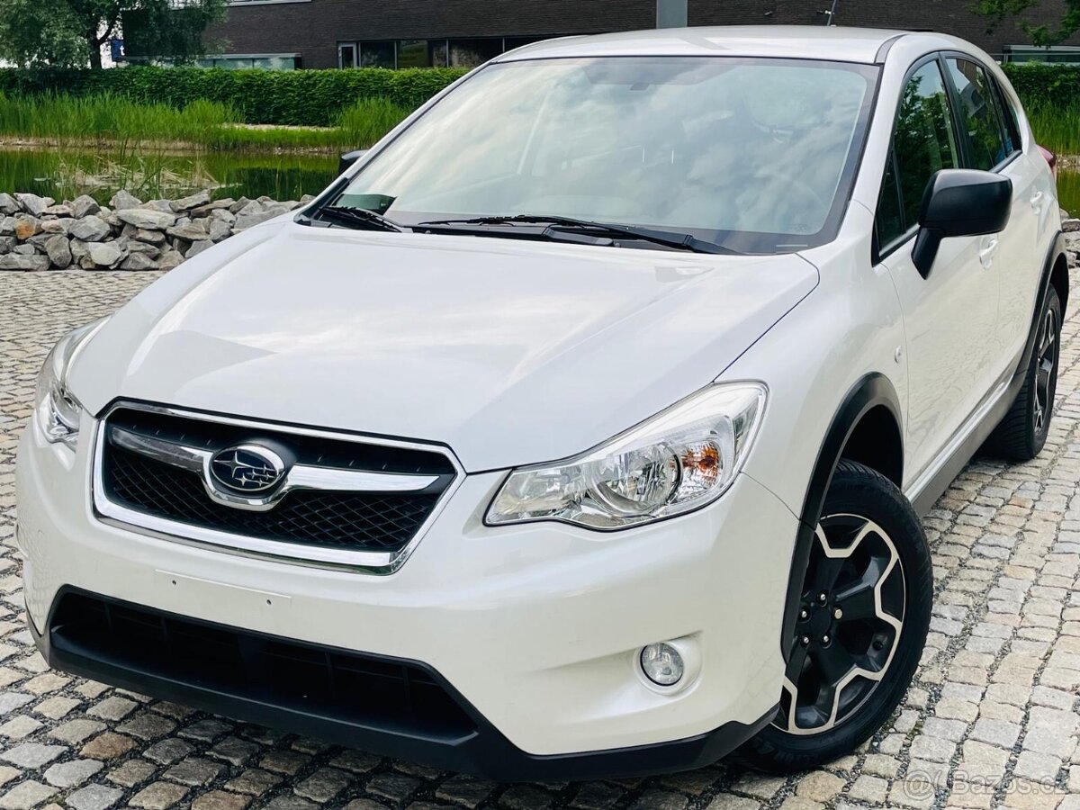 Subaru XV 2.0i BENZÍN 110KW 4x4 AUTOMAT KAMERA NAVIGACE