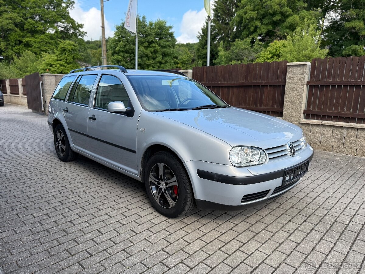 VW GOLF IV COMBI 2,0i 85kW,KLIMA,NOVÁ STK,TAŽNÉ,SERVISNÍ KN