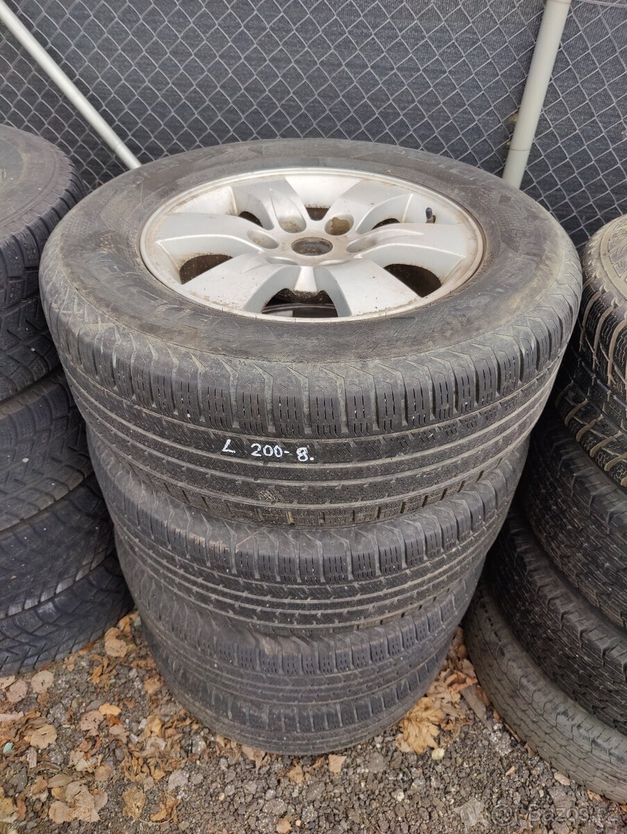 Mitsubishi L200 245/65 R17 m+s (67)