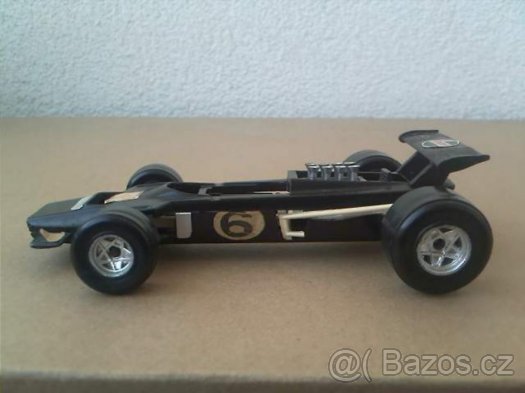 LOTUS 63 FORMULE 1 - POLISTIL - SCALA 1/32
