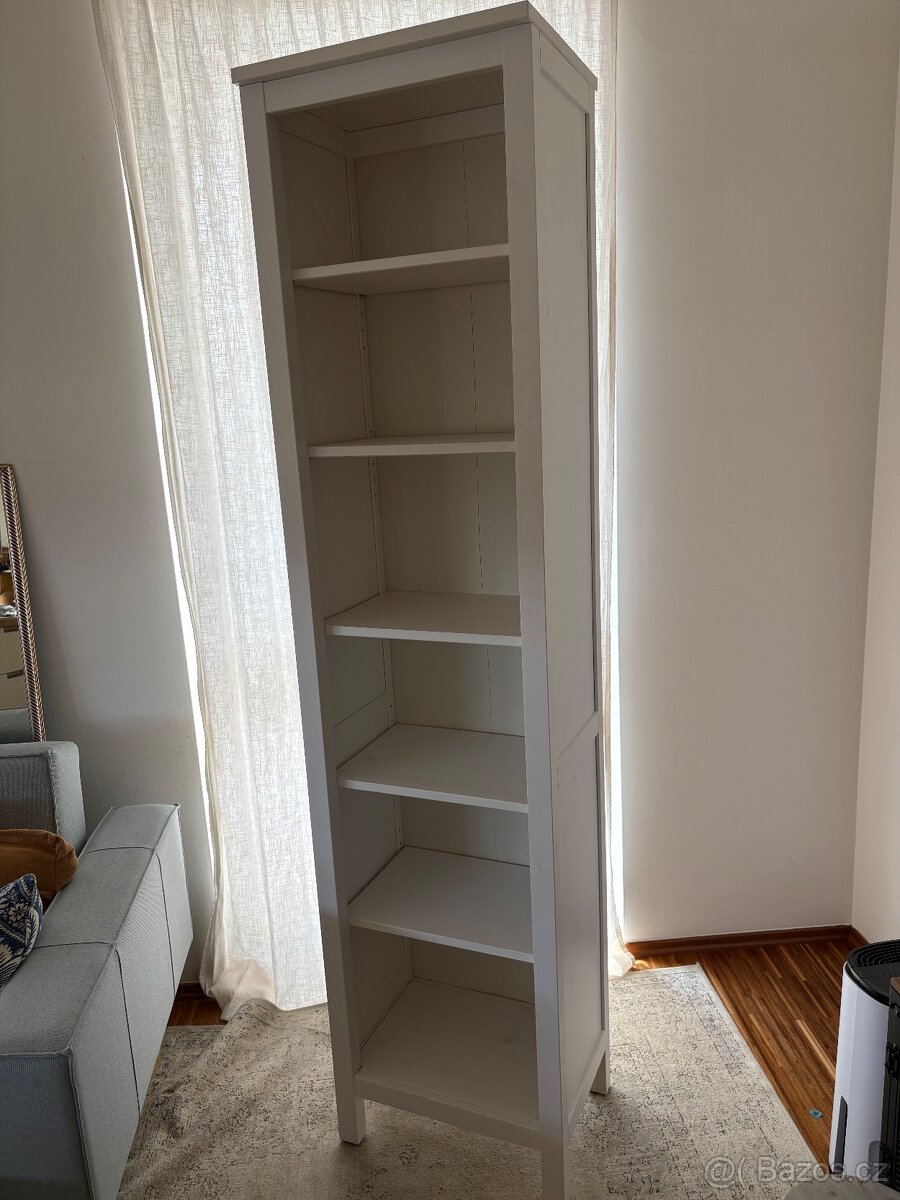 Knihovna/regál Hemnes Ikea