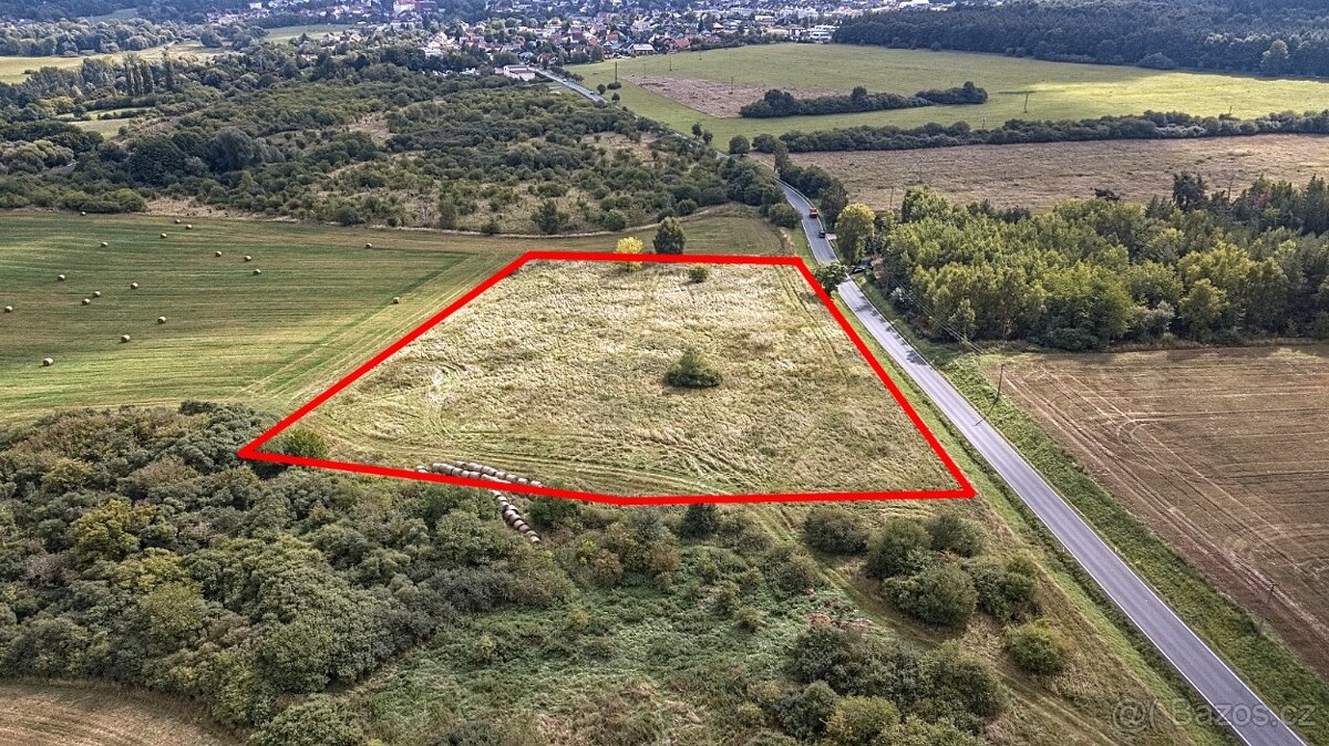 Strategický pozemek 18 000 m² u Plzně – invest. příležitost