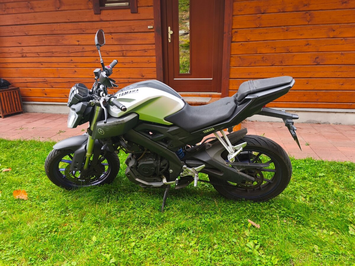 Yamaha mt125 2015
