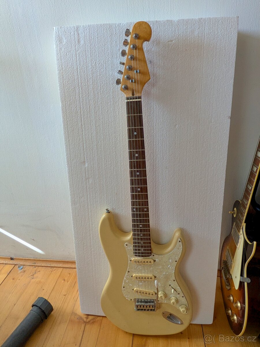 Elektrická kytara Stratocaster