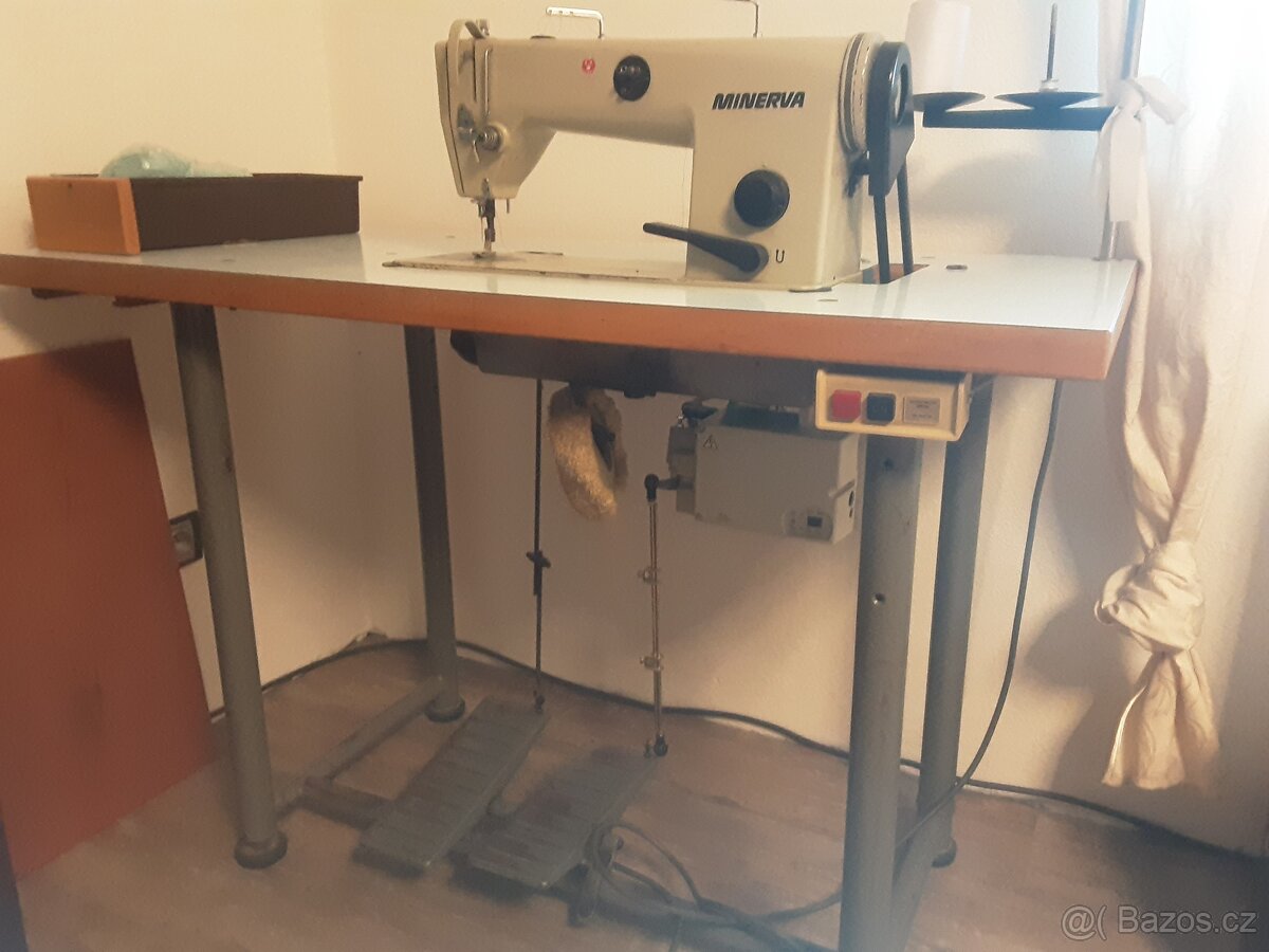Šicí stroj Minerva