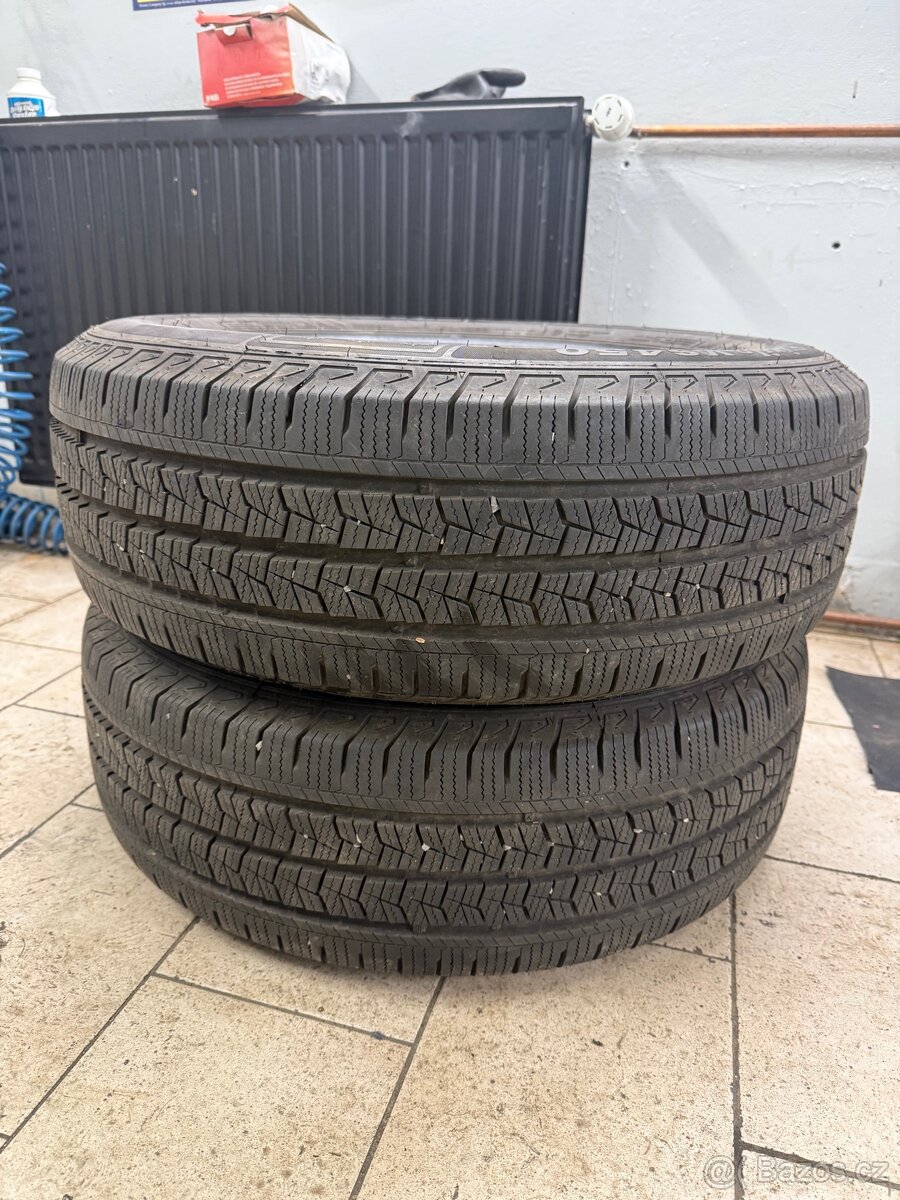 Zimní pneu 215/65R16C