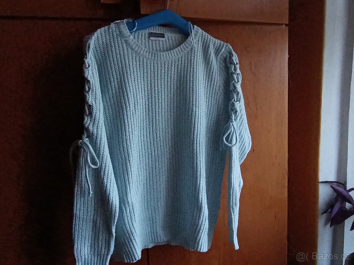 Dámský svetřík
