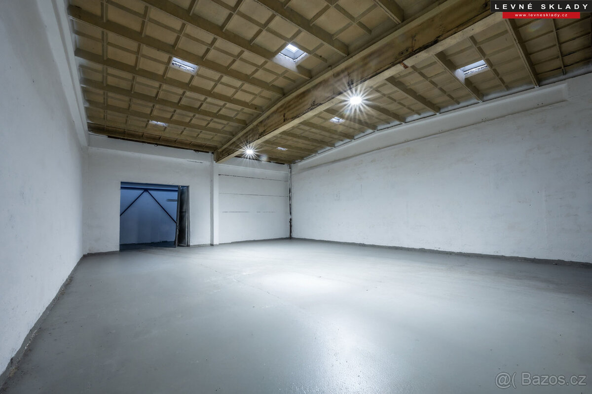 Pronájem skladu 1000 m2 v Kladrubech nad Labem