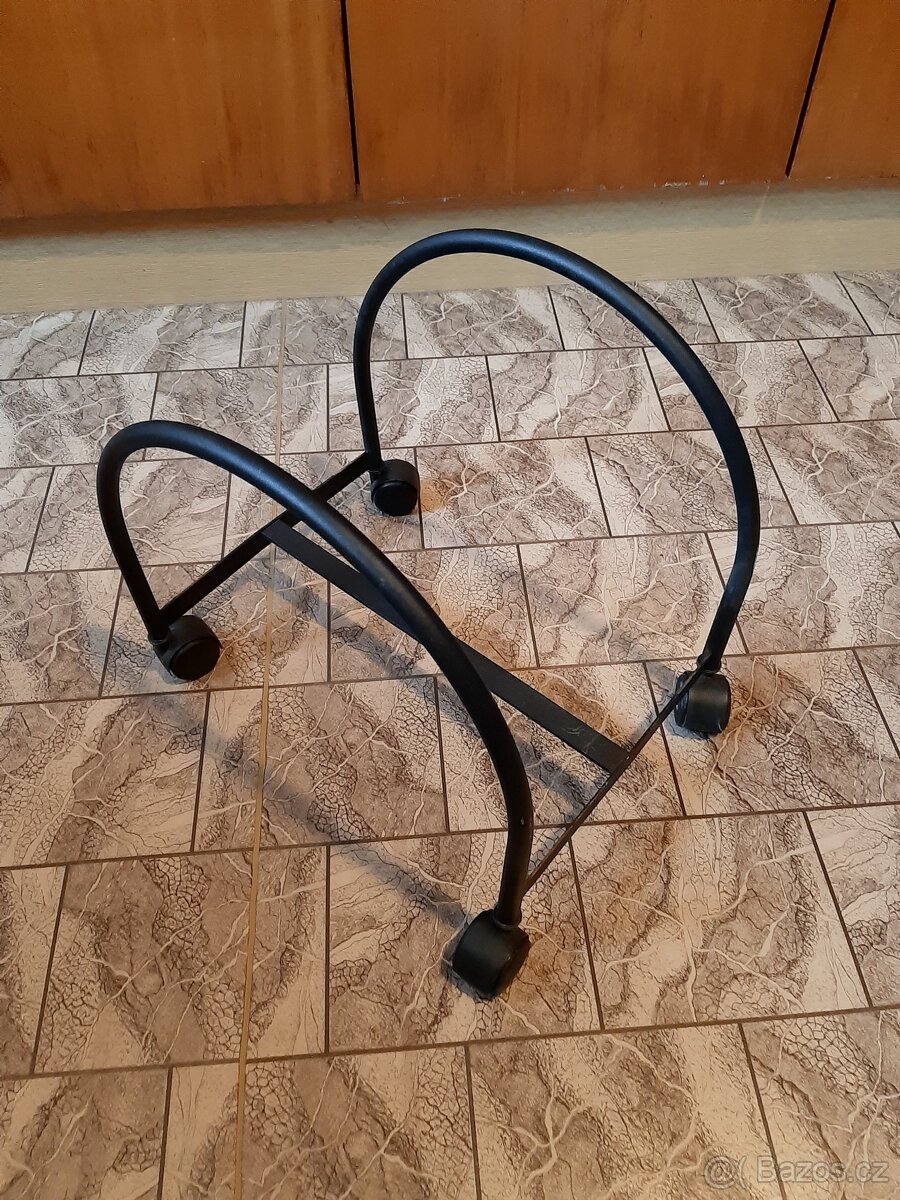 stojan pro PC,pojízdný vozík pod PC