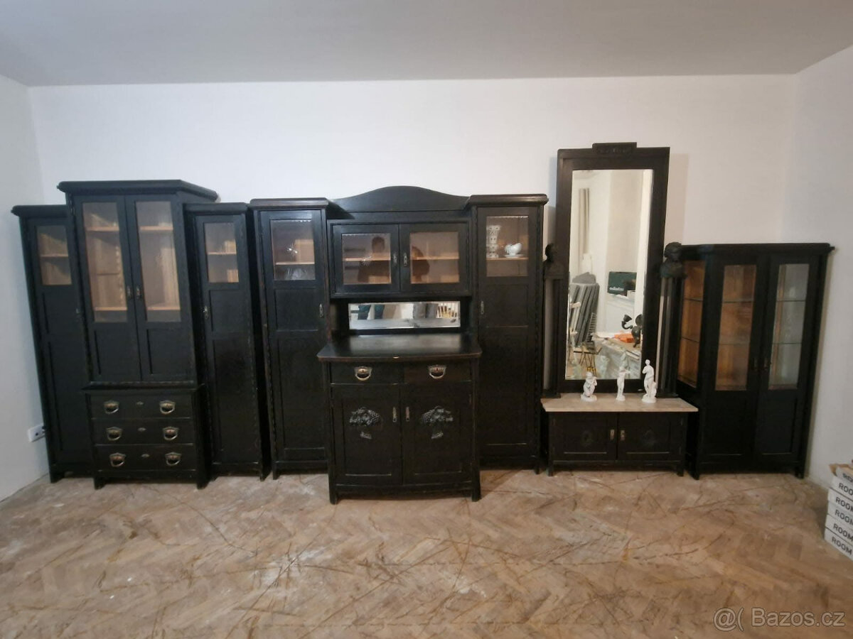 Starožitný nábytek - set