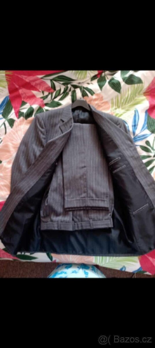 Pánský oblek